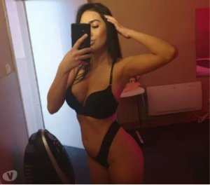 Lianah massage sexe argentine à Betton, 35